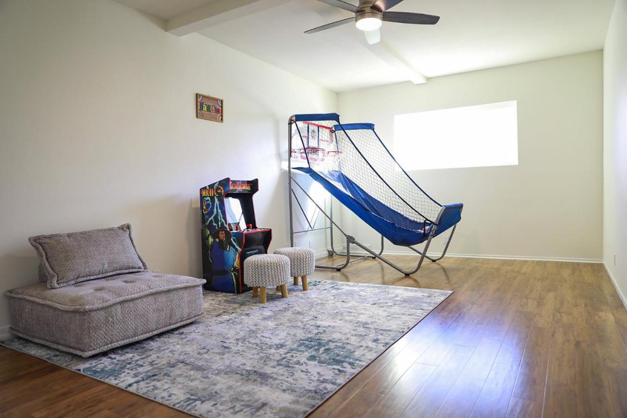 Lovely Beach Home - 2 Min Walk To The Beach - Game Room - Channel Islands! Oxnard Eksteriør billede